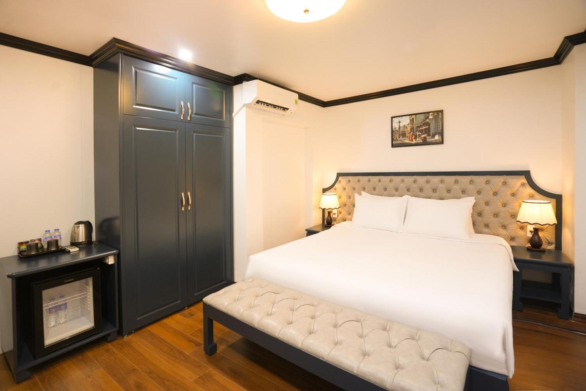 Khách sạn Khách Sạn&spa King Palace 4*